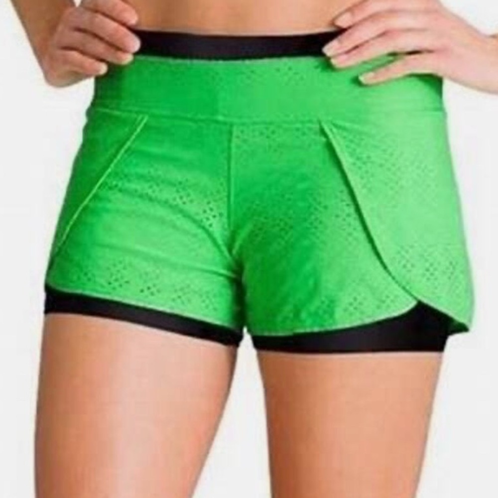 Bundle of 2 Athleta Prisma 2 in 1 shorts EUC see pics.
